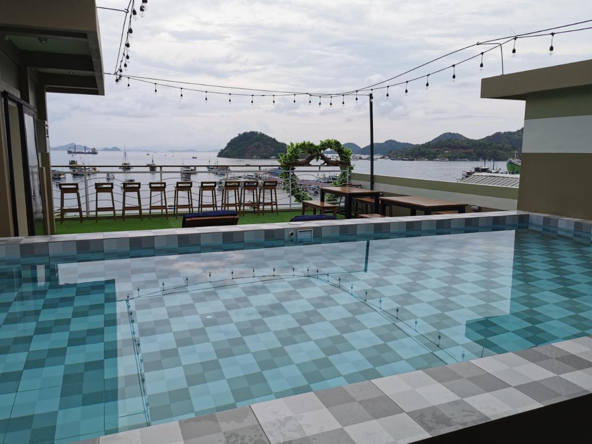 Flamingo Avia Labuan Bajo Hotel Exterior photo