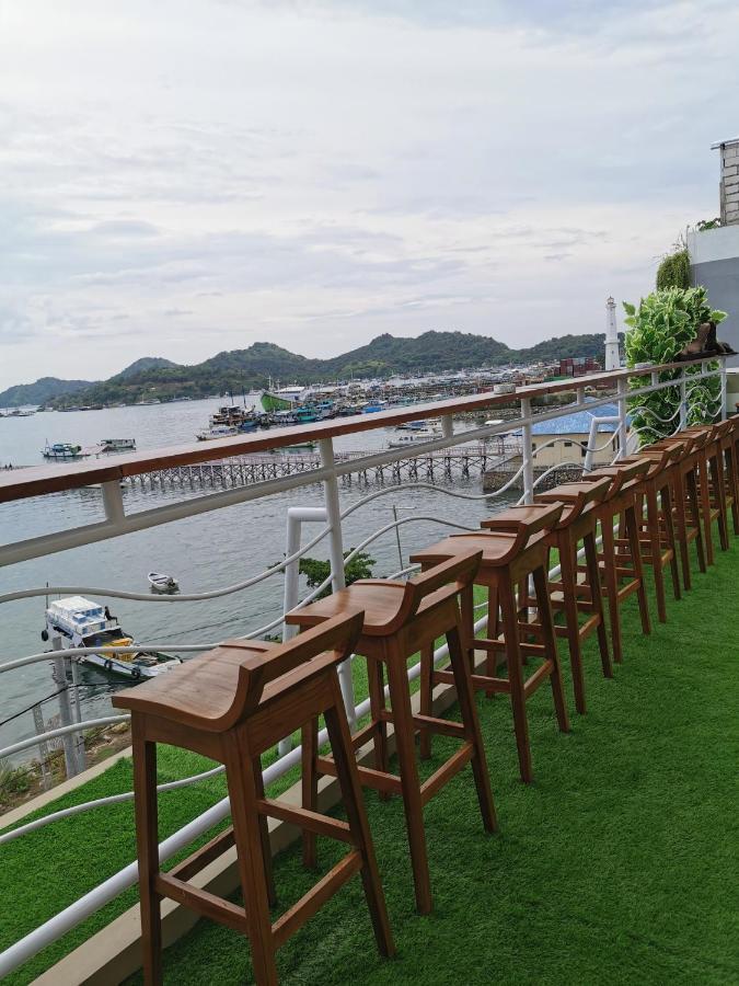 Flamingo Avia Labuan Bajo Hotel Exterior photo